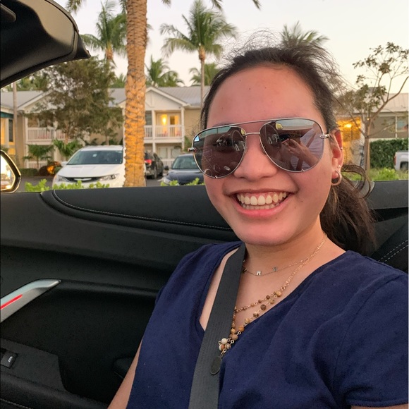 Meet your Posher, Emma - Picture 2 of 4